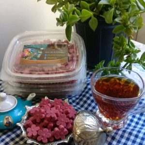 قند با طعم گل محمدی